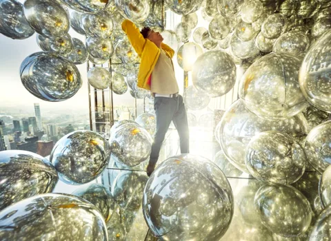 Cornisa de cristal Levitation en el mirador Summit One Vanderbilt de Nueva York