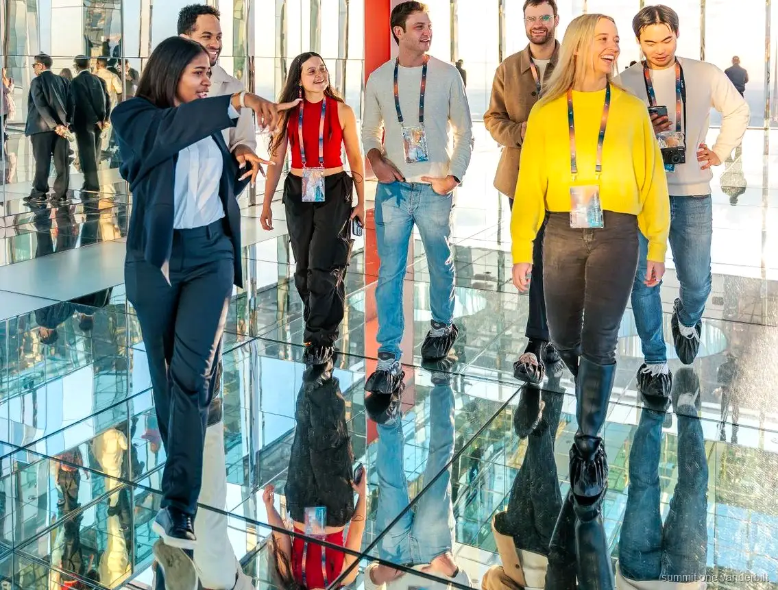 Skip-the-line SUMMIT One Vanderbilt guided tour with mirror installations